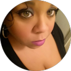 Profile photo of itzBee Love