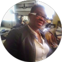 Profile photo of Carmen Earsery