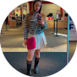 Profile photo of IRIS HERRERA