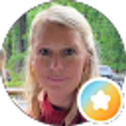 Profile photo of Lisa Dixon