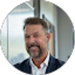 Profile photo of Mike Lazarz