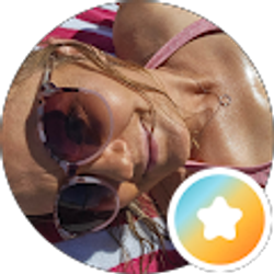 Profile photo of Julie Dearmond