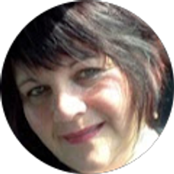 Profile photo of Becky Brath