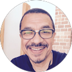 Profile photo of Luis Jusino