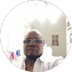 Profile photo of Dee Winn