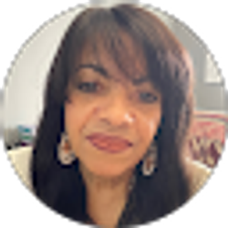 Profile photo of Shantelle Jones