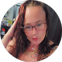 Profile photo of April Price