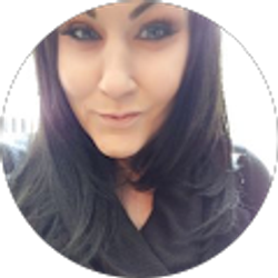 Profile photo of Lindsay T.