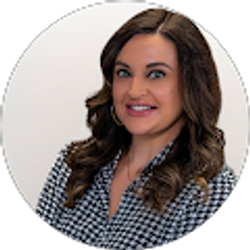 Profile photo of Lauren Verona