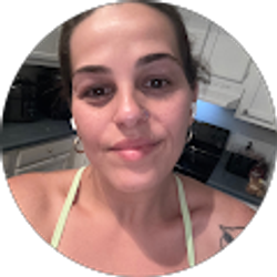 Profile photo of Elizabeth Araya