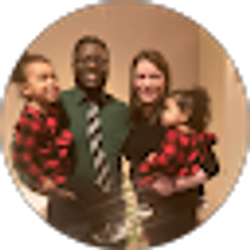 Profile photo of Carrie Muzinga