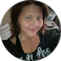 Profile photo of Angela Wise VanMaanen