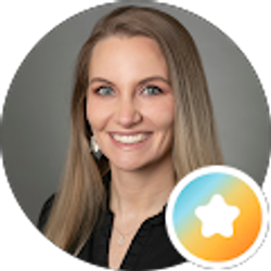 Profile photo of Stephani Robertson