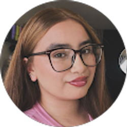 Profile photo of mia moreno