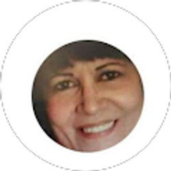 Profile photo of Lloynette Guinn