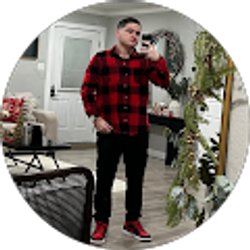 Profile photo of Alejandro Vega