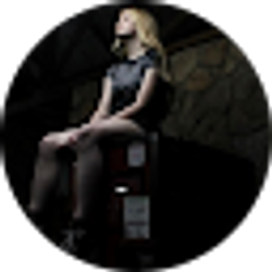 Profile photo of Molly Faye