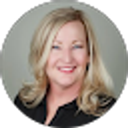 Profile photo of Linda Pitzer