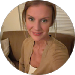 Profile photo of Elise Oveson