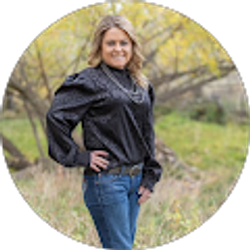 Profile photo of Ashley Vanek