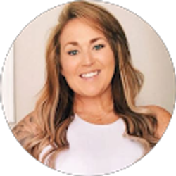 Profile photo of Christina Deckert