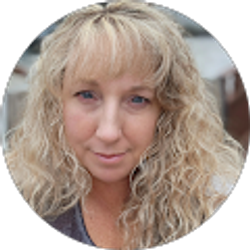 Profile photo of Erin Fleak