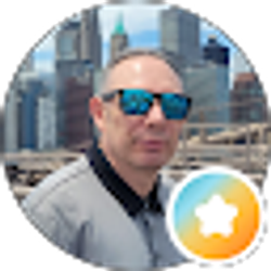 Profile photo of Alex Le