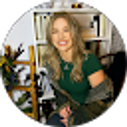 Profile photo of Eileen Dougherty