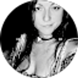 Profile photo of Holly Harris