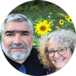Profile photo of Ernesto & Awara Fernandez