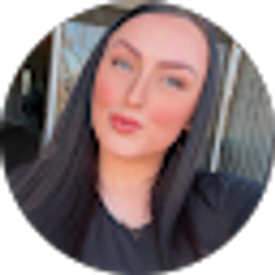 Profile photo of Jackie Strange