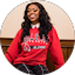 Profile photo of Essence Hampton