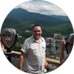 Profile photo of Tom Saulters