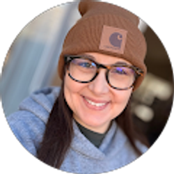 Profile photo of Amy Roschak