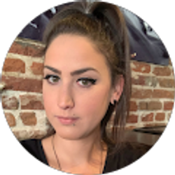 Profile photo of Ashley Thornton