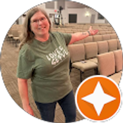 Profile photo of Julia Holskey