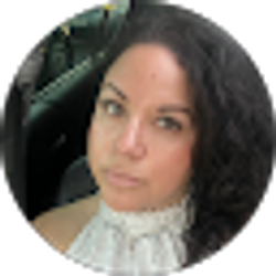 Profile photo of Sandra De La Hoya