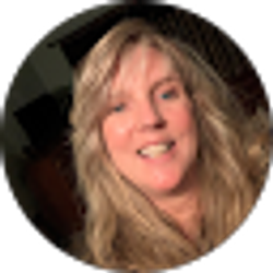 Profile photo of Stephanie Crow