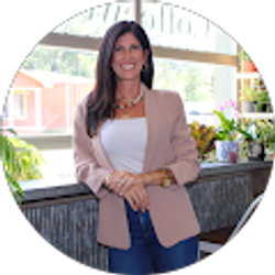 Profile photo of Mary Beth Walsh