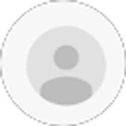 Profile photo of Riley Quinn