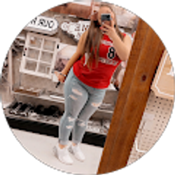 Profile photo of Rebecca Hadaway