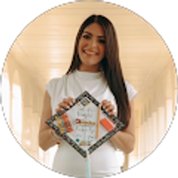 Profile photo of Victoria Hernandez