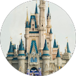 Profile photo of Rebecca Larson