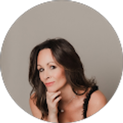 Profile photo of Heidi Johnson