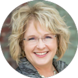 Profile photo of Lisa Mancinelli