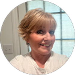 Profile photo of Maureen