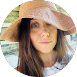 Profile photo of Hannah Greer