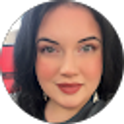 Profile photo of Lauren Tesseneer
