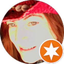 Profile photo of Lynn Heinrichs