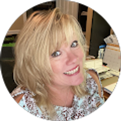 Profile photo of Denise Storey